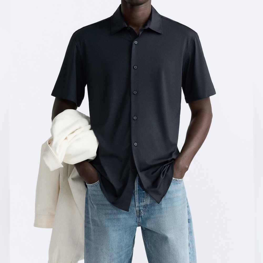 2/40$ Men’s ZARA black stretchy slim fit buttoned shirt‎ size small